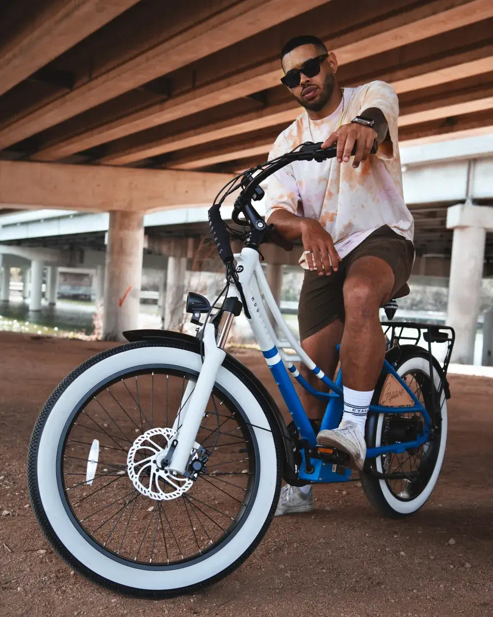 MOD Groove Step-Thru 3 Electric Beach Cruiser